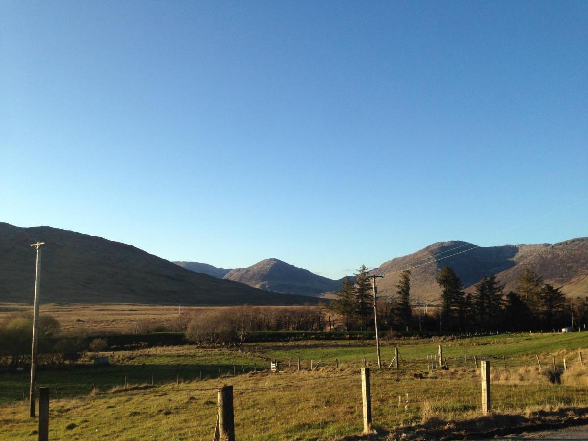 לינה וארוחת בוקר Recess Railway View - Connemara מראה חיצוני תמונה